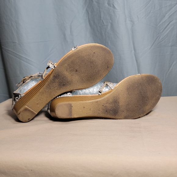 Report Sandals Animal Print - Picture 7 of 12